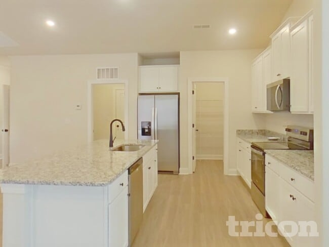 Building Photo - 7121 Jerimoth Dr