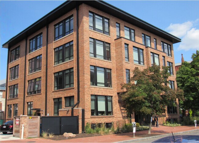 Building Photo - 801 N St NW