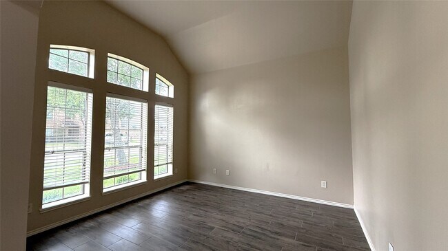 Building Photo - 13615 Evening Wind Dr