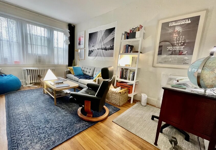 Building Photo - 60 Martin St