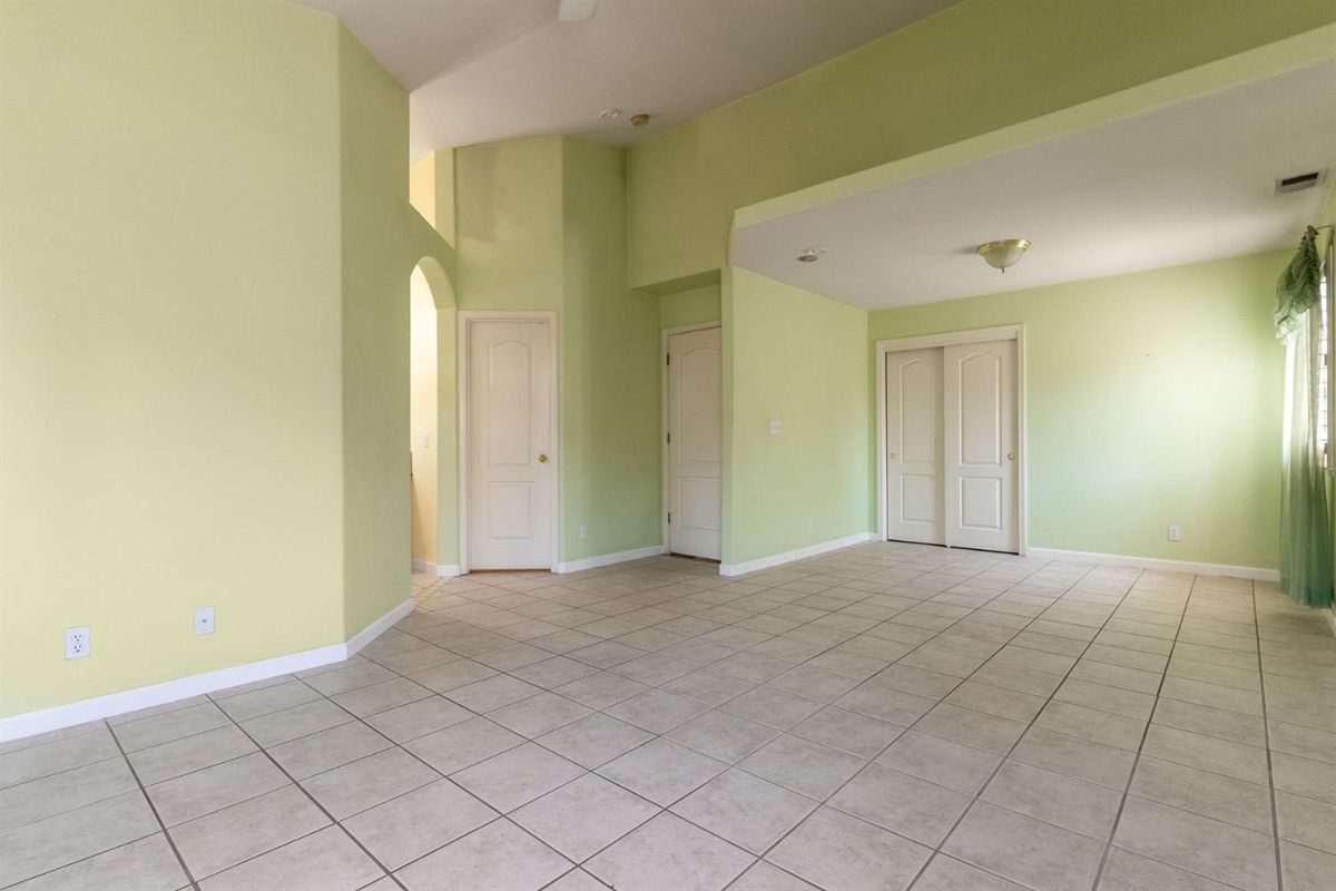 Building Photo - 5304 Countrybrook Ln