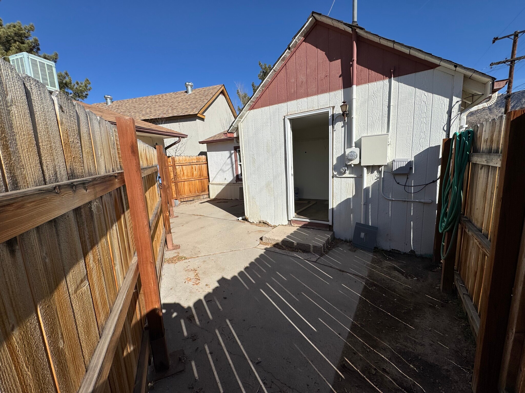 Building Photo - 312 Peach Ave