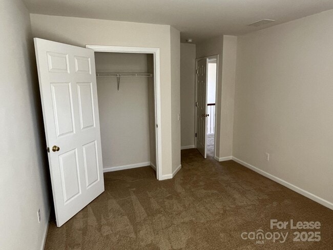 Building Photo - 11211 Maplehurst Dr