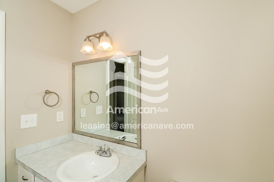 Building Photo - 1260 State Rd S-28-101