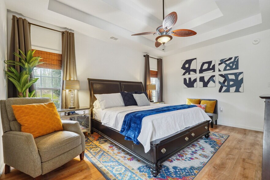 Building Photo - 135 Farr Lake Dr