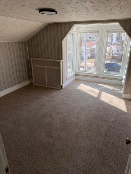 2nd floor bedroom 12ft by 11ft with closet - 145 N Franklin St