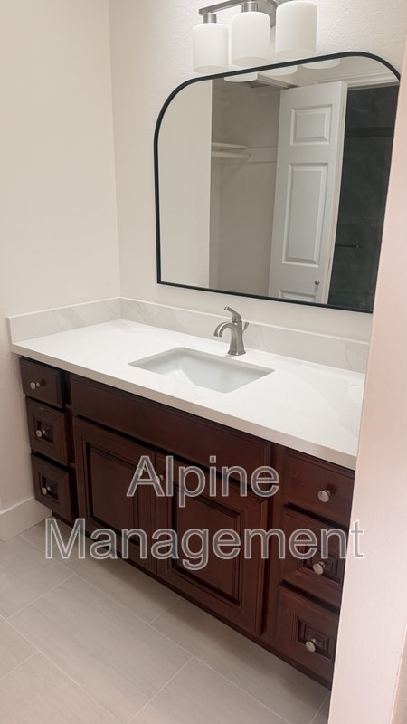 Building Photo - 40983 Pajaro Dr