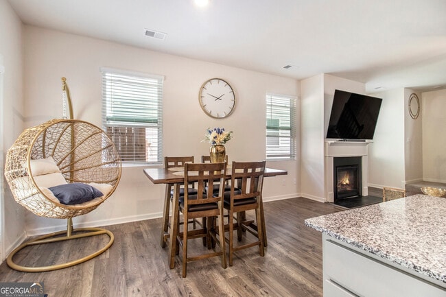Building Photo - 836 Bentley Dr
