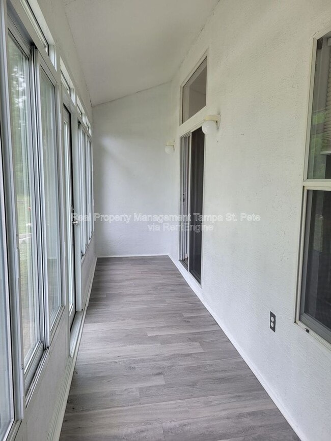 Building Photo - 12514 Hollybrook Ln