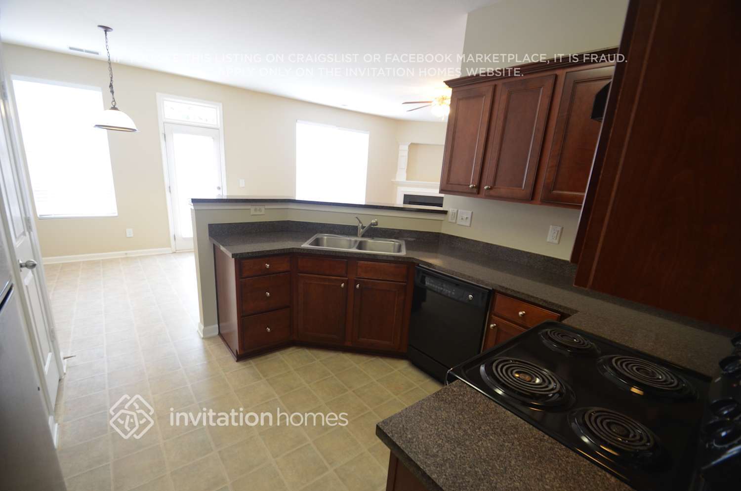 Building Photo - 15511 Baltinglass Ct