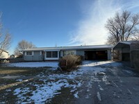 Building Photo - 3 Bedroom, 1 and half bath Home in Box Elder