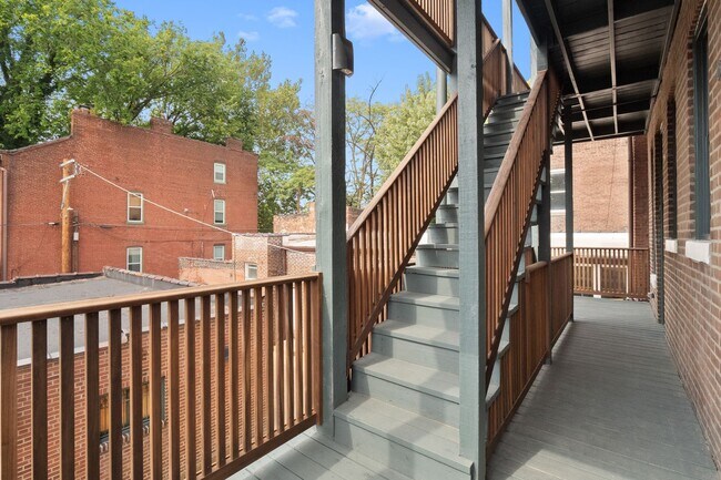 Building Photo - 1300 Sidney St