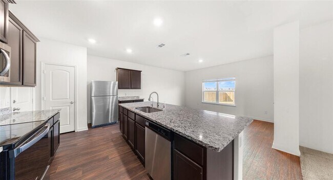 Building Photo - 18524 Speculator Ln