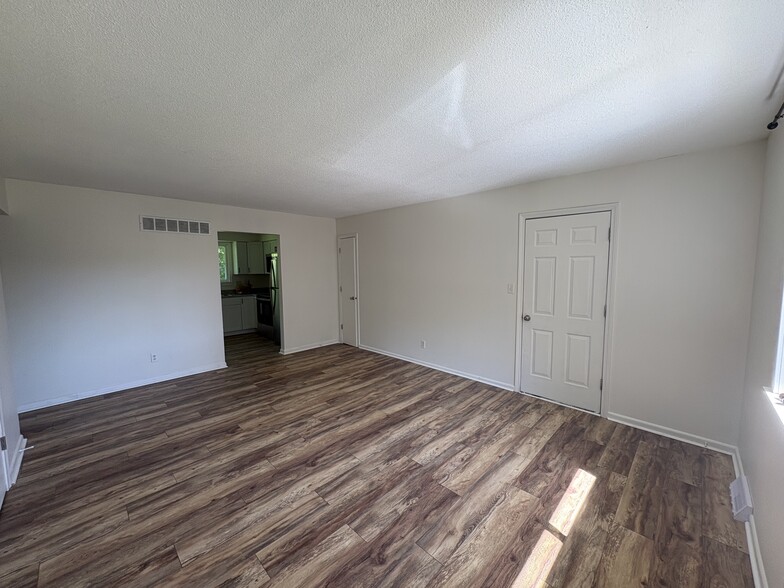 Building Photo - 436 Jamison St