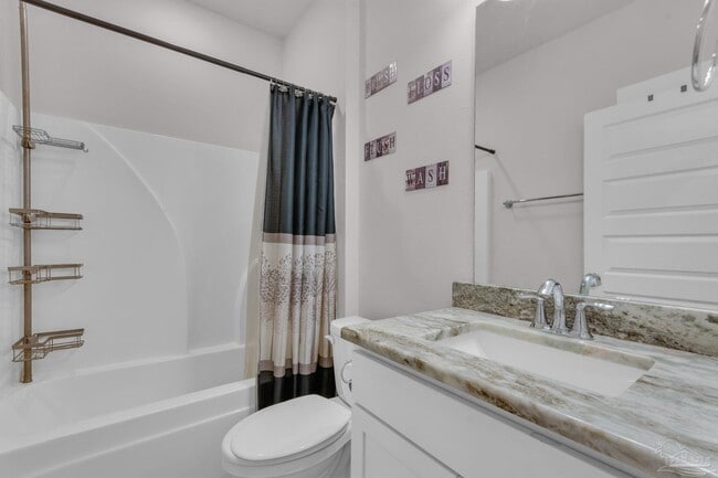 Building Photo - 7057 Whitetail Run Dr