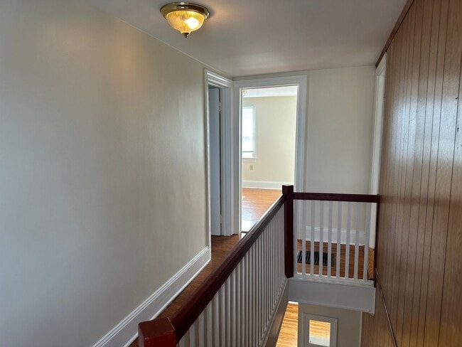 Building Photo - 18 W Whitlock Ave