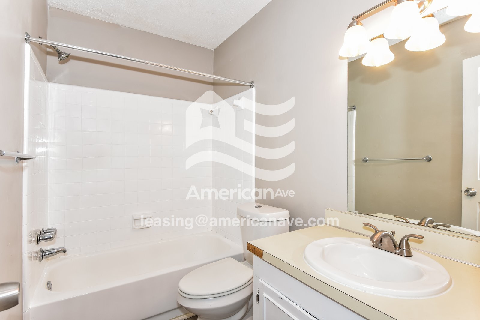 Building Photo - 224 Holmsbury Rd