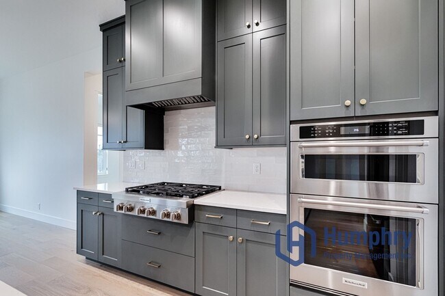 Building Photo - Brand new home stunning Valor Estates in Kuna