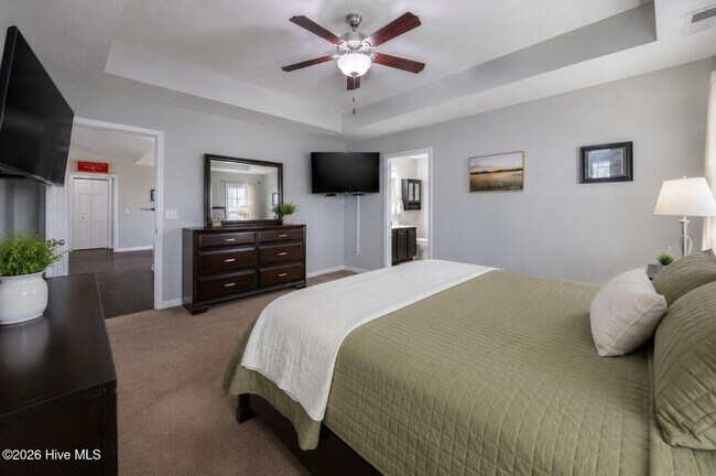 Building Photo - 355 Rose Bud Ln