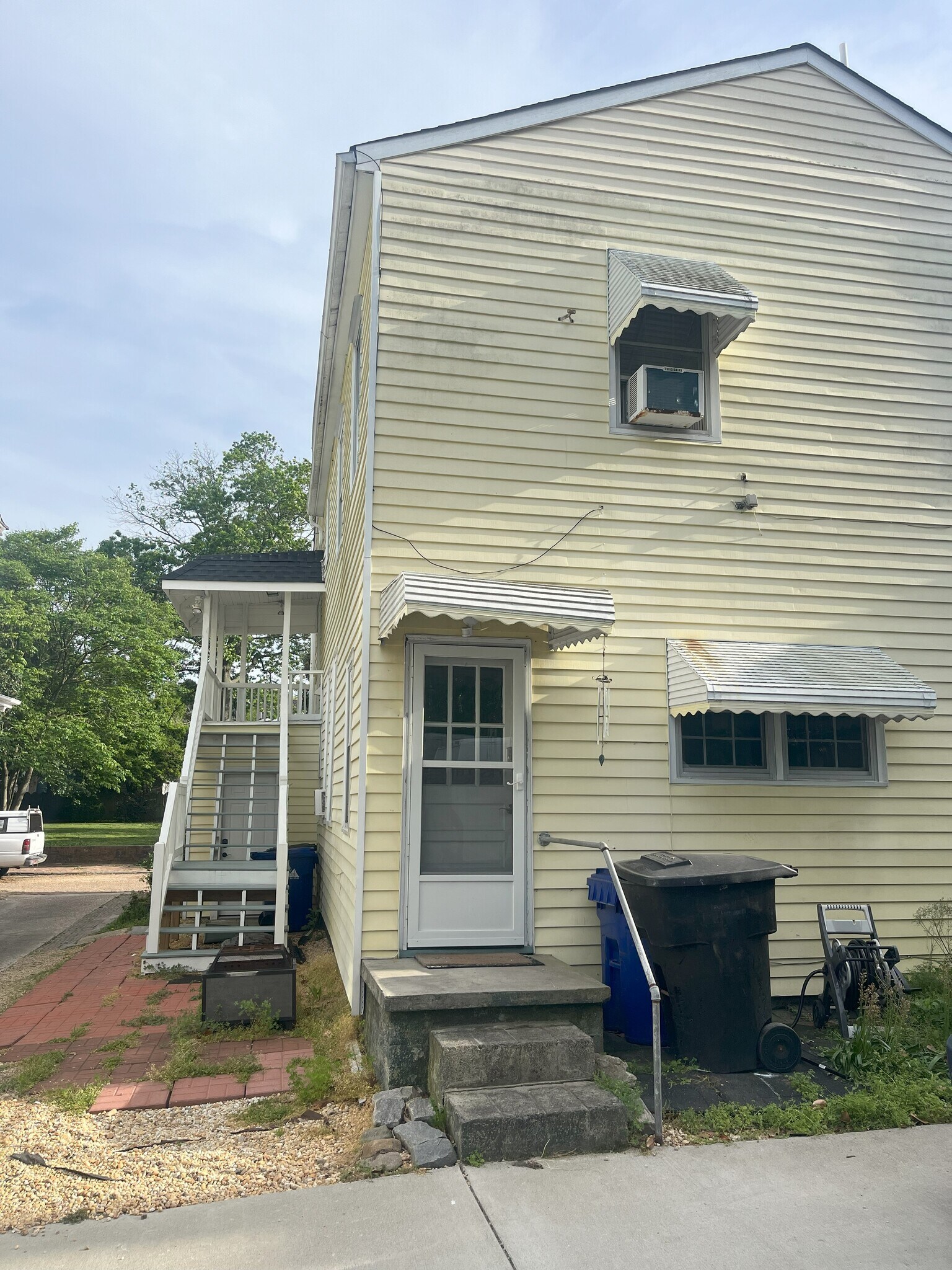 Building Photo - 416 Glasgow St
