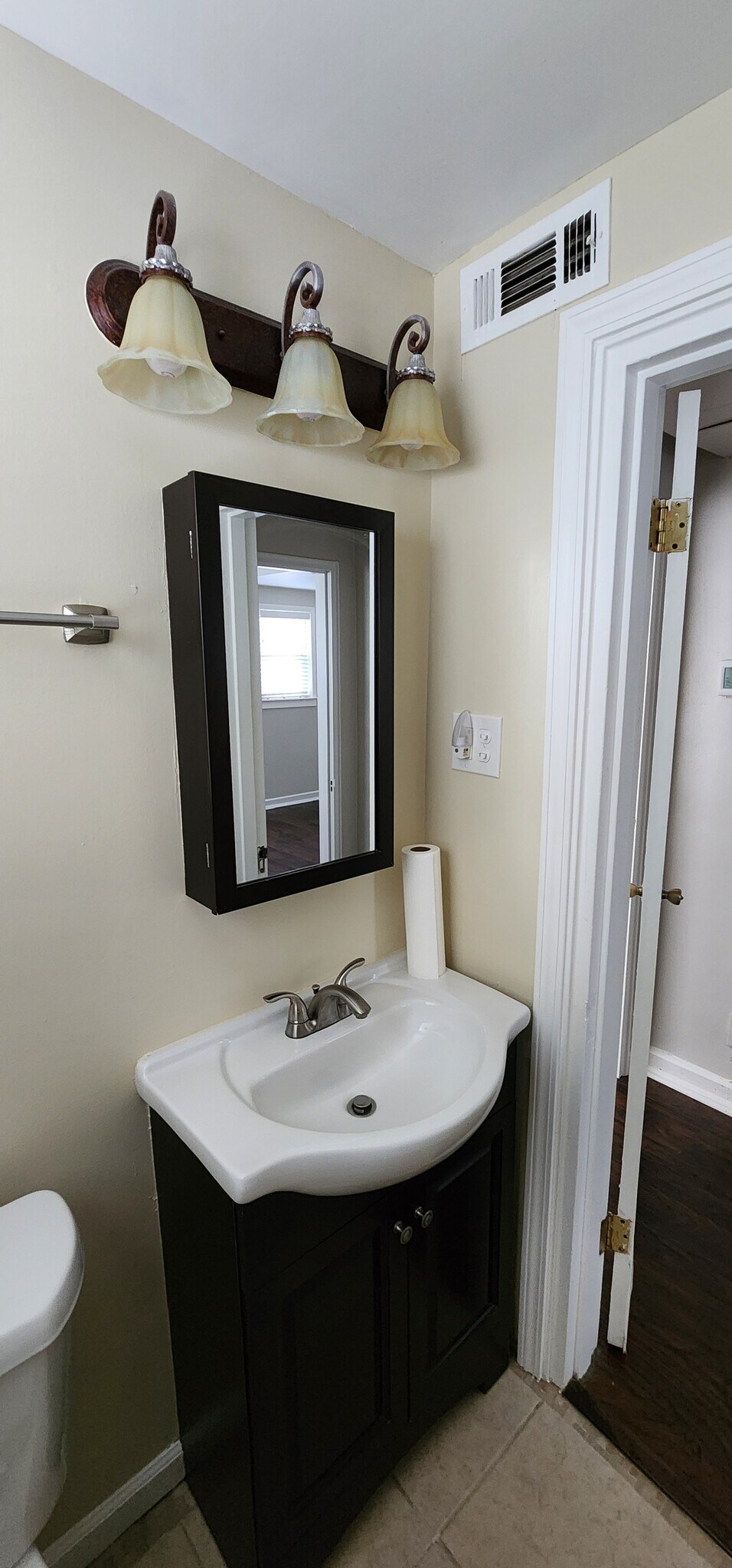Bathroom - 415 Willow Ln