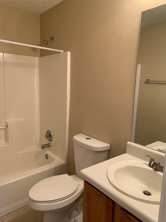 Building Photo - Charming 3BR/2.5BA Cul-de-Sac Home in Sought-After Avensong Community!