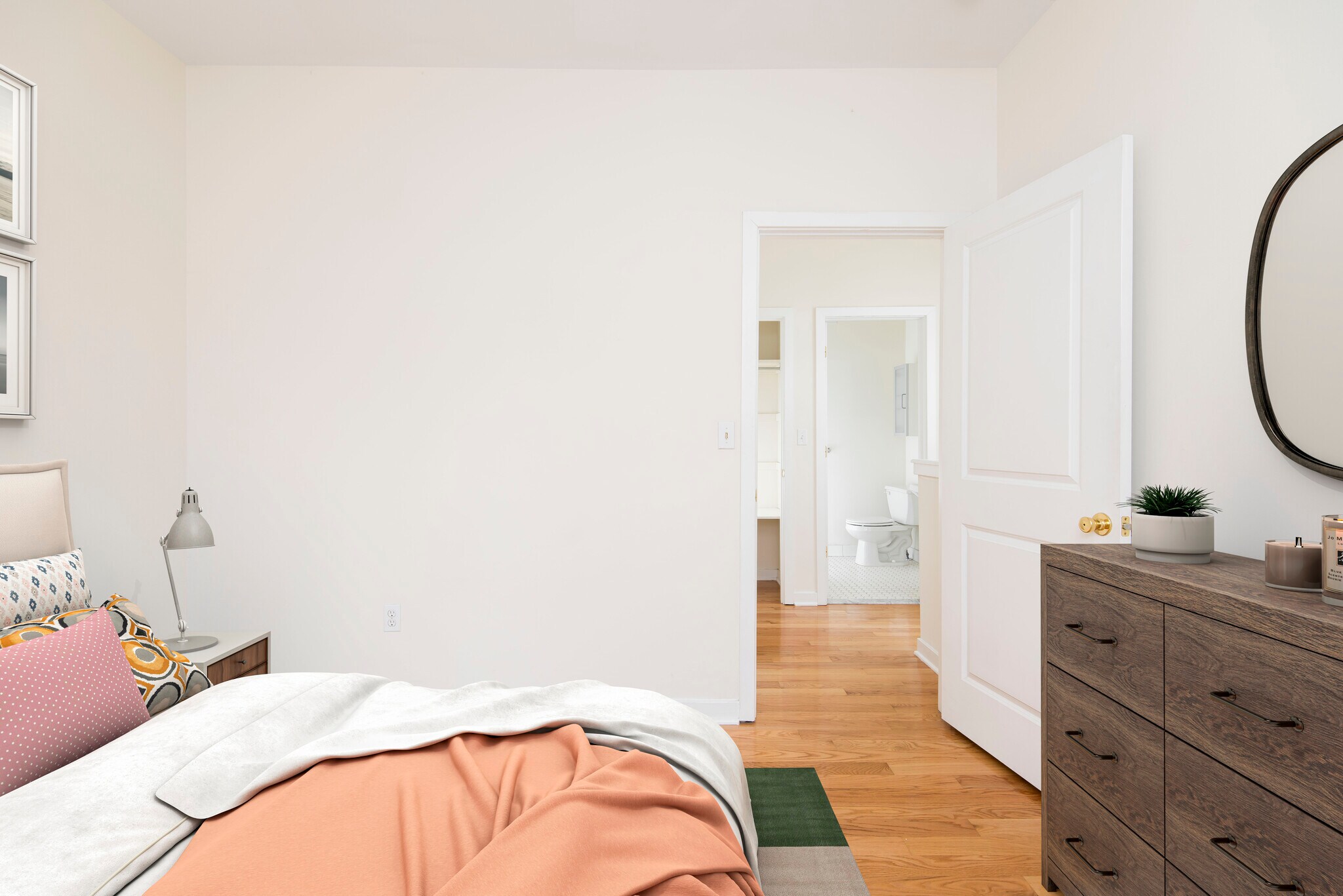 Building Photo - 925 S 23rd St