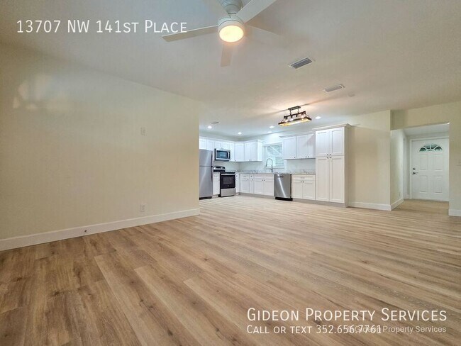 Building Photo - 13707 NW 141 Pl