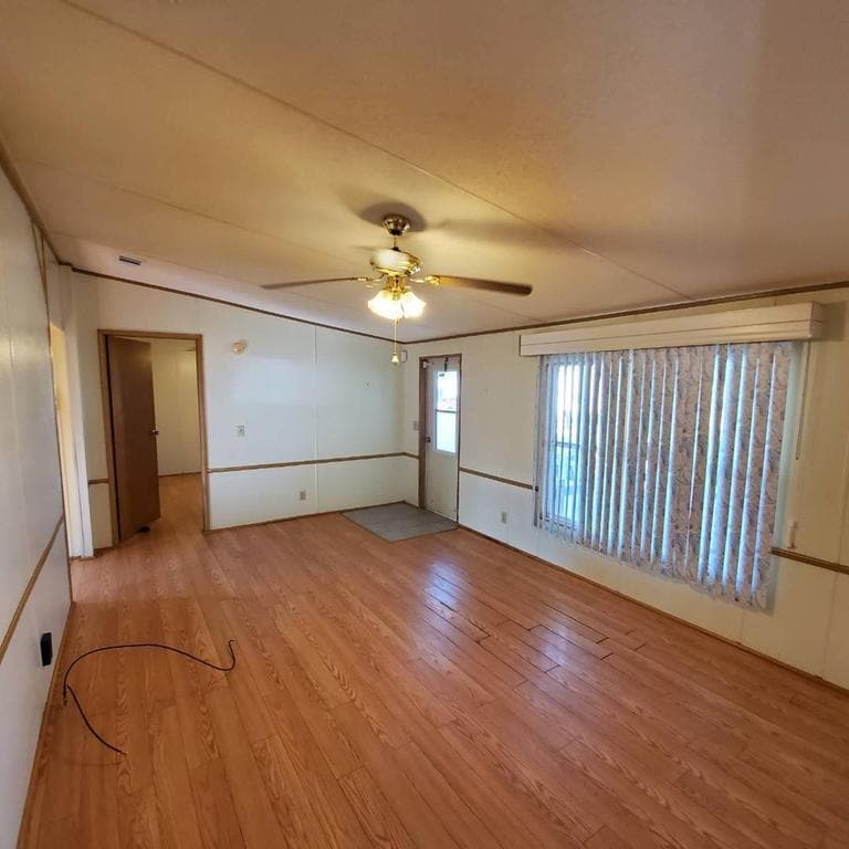 BEAUTIFUL FLOORS THROUGHOUT HOME - 15017 Johansson Ave