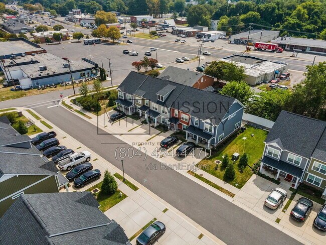 Building Photo - 4520 Josephine Ln