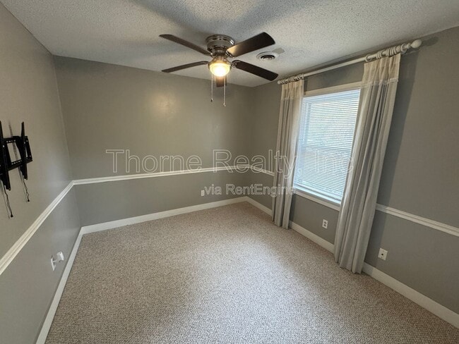 Building Photo - 1508 Treetop Ln