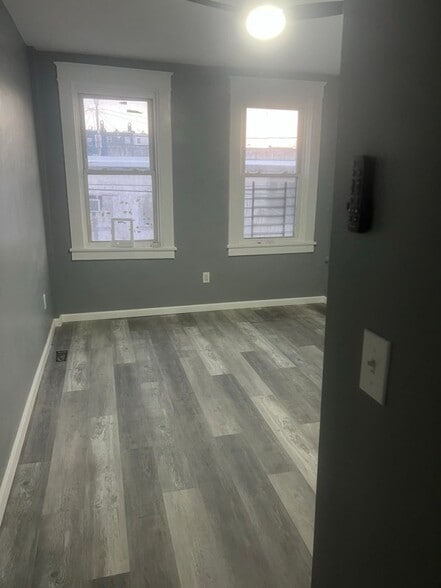 Building Photo - 2311 W Lexington St