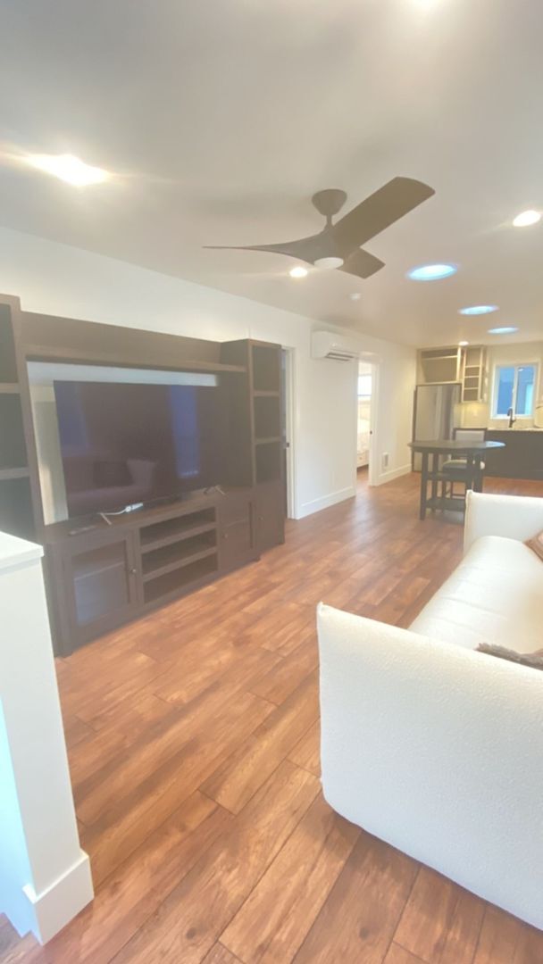 Building Photo - Adorable one bedroom one bathroom ADU!