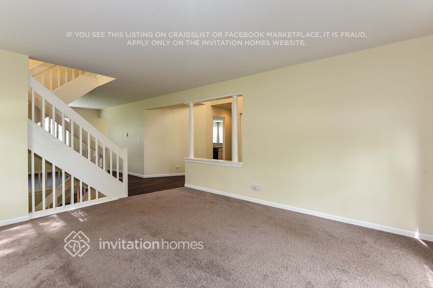 Building Photo - 2499 Deerfield Dr