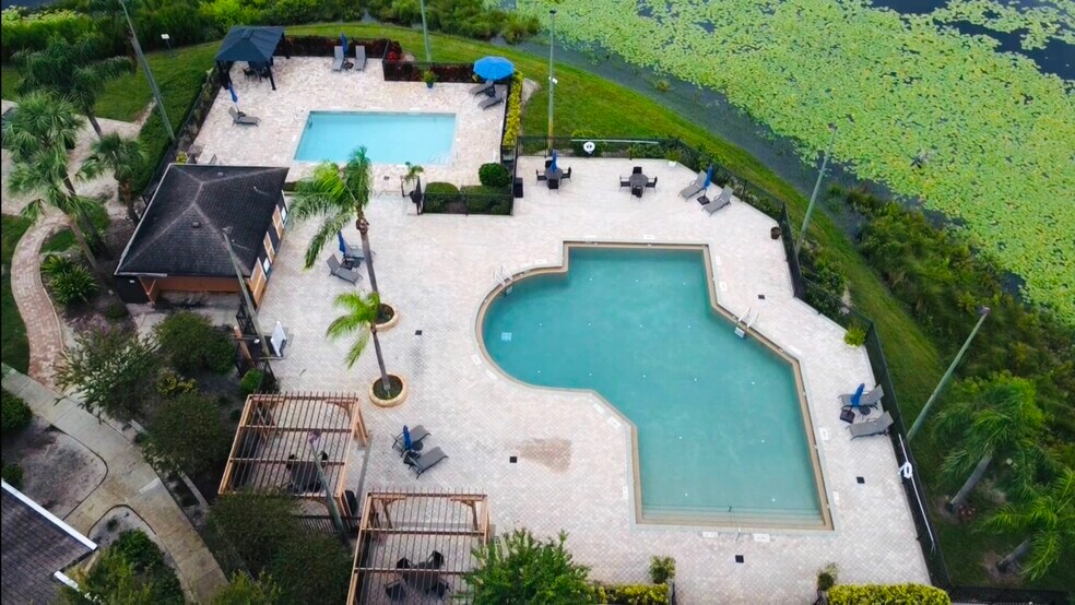 Building Photo - 7618 Pissarro Dr