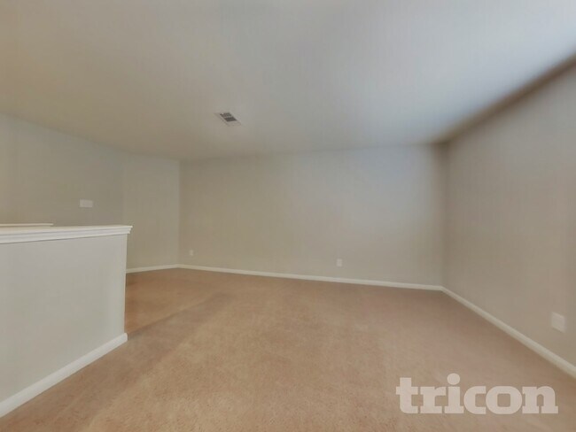 Building Photo - 23112 Shakespeare Dr