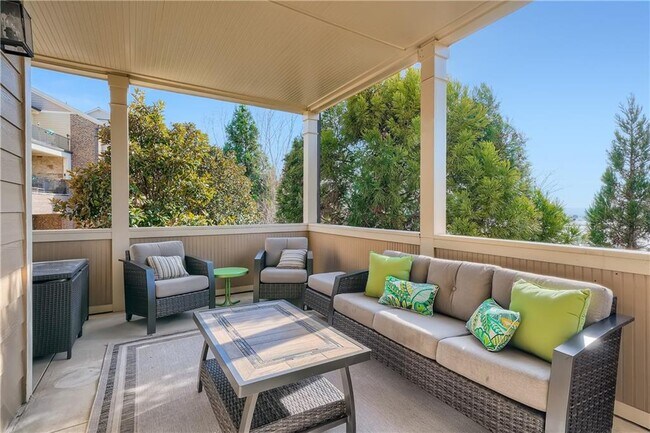 Building Photo - 6060 City Walk Ln