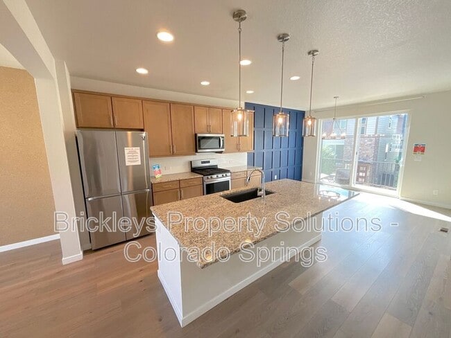 Building Photo - 7343 Rosa Belle Hts