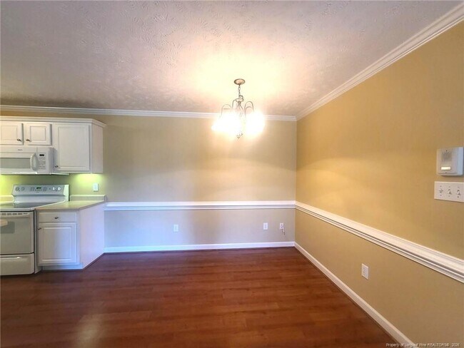 Building Photo - 1761 Renwick Dr