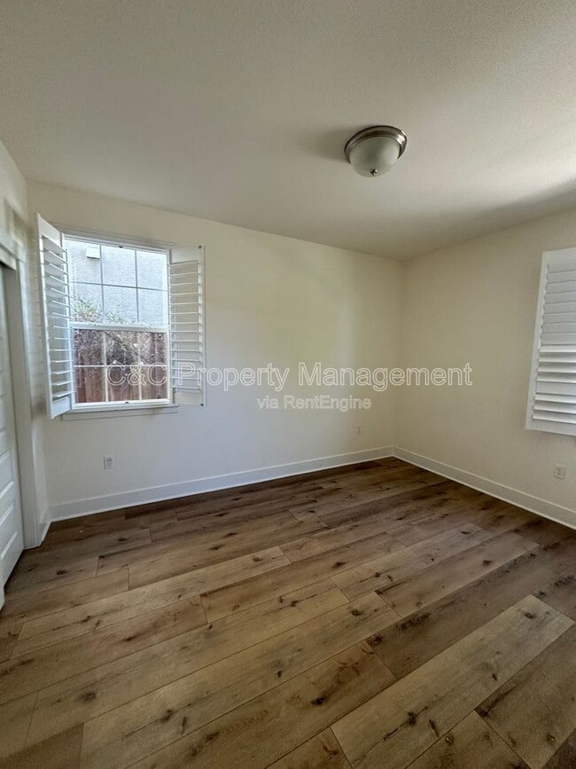 Building Photo - 15042 Breckinridge Ave