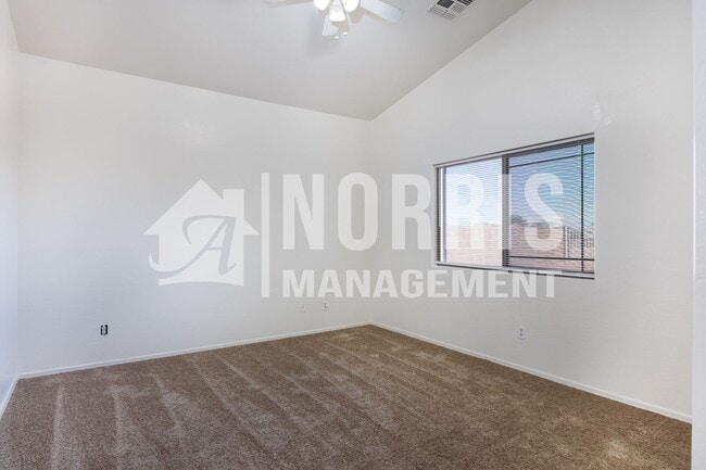 Building Photo - Beautiful Remodeled Home in Florence