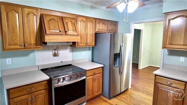 Building Photo - 1409 Bellview Dr
