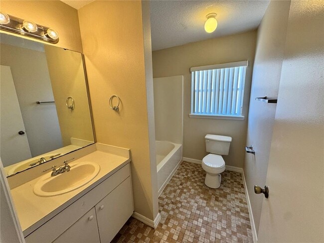 Building Photo - 2618 Icabod Ct