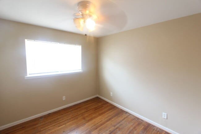 Building Photo - Great Home - New on The Market!!  Convenie...