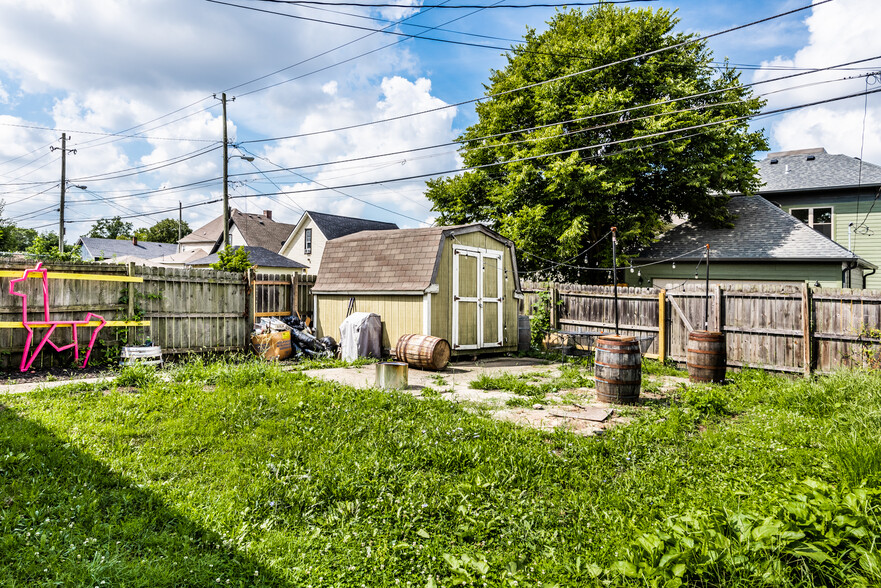 Building Photo - 424 N Walcott St