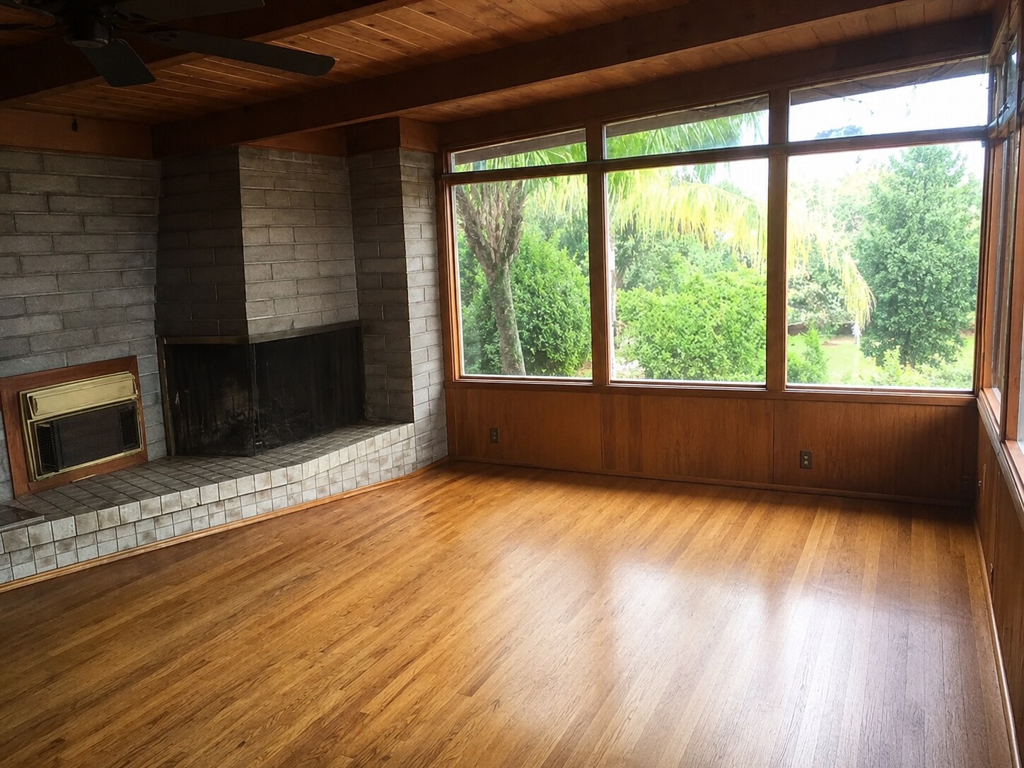 Building Photo - 5027 Campanile Dr