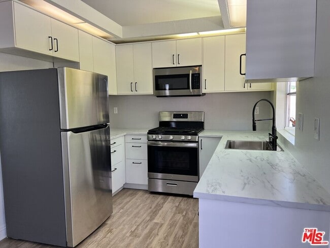 Building Photo - 11585 Pinnacle Peak Ct