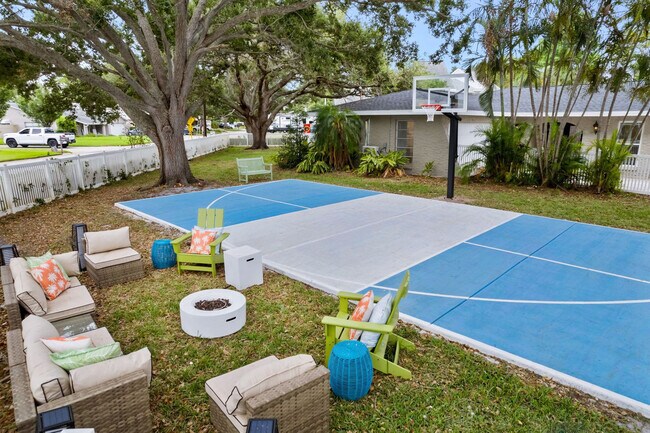 Building Photo - 13478 98th Ave