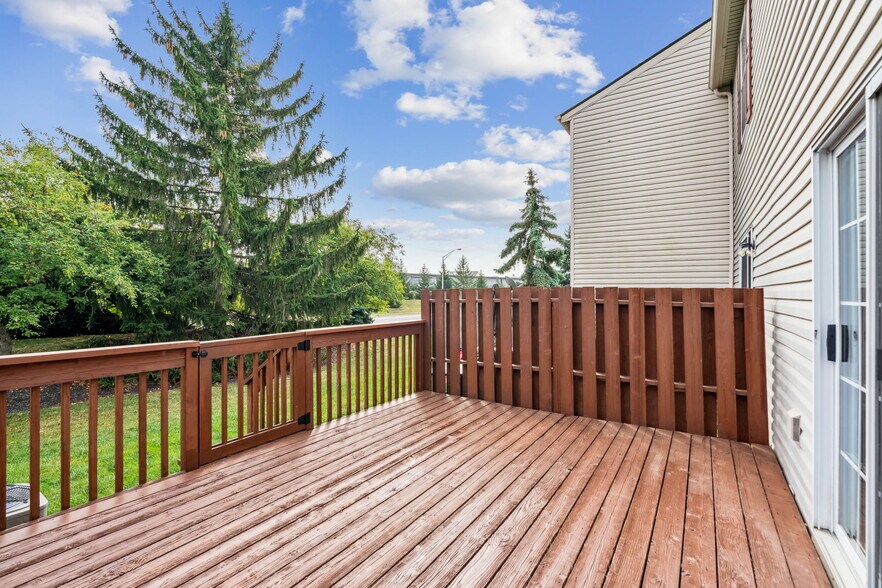 Building Photo - 1794 Bennigan Dr
