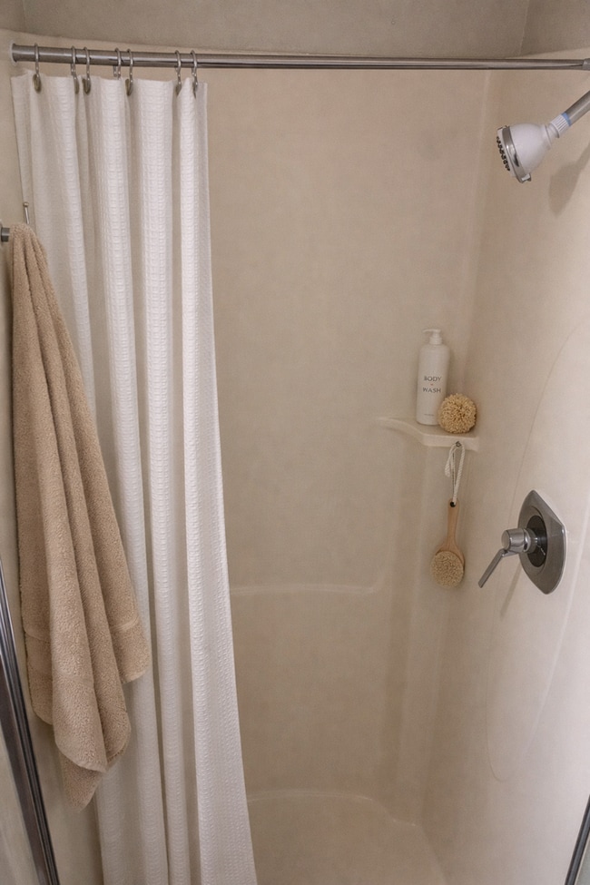 Building Photo - Pra3402